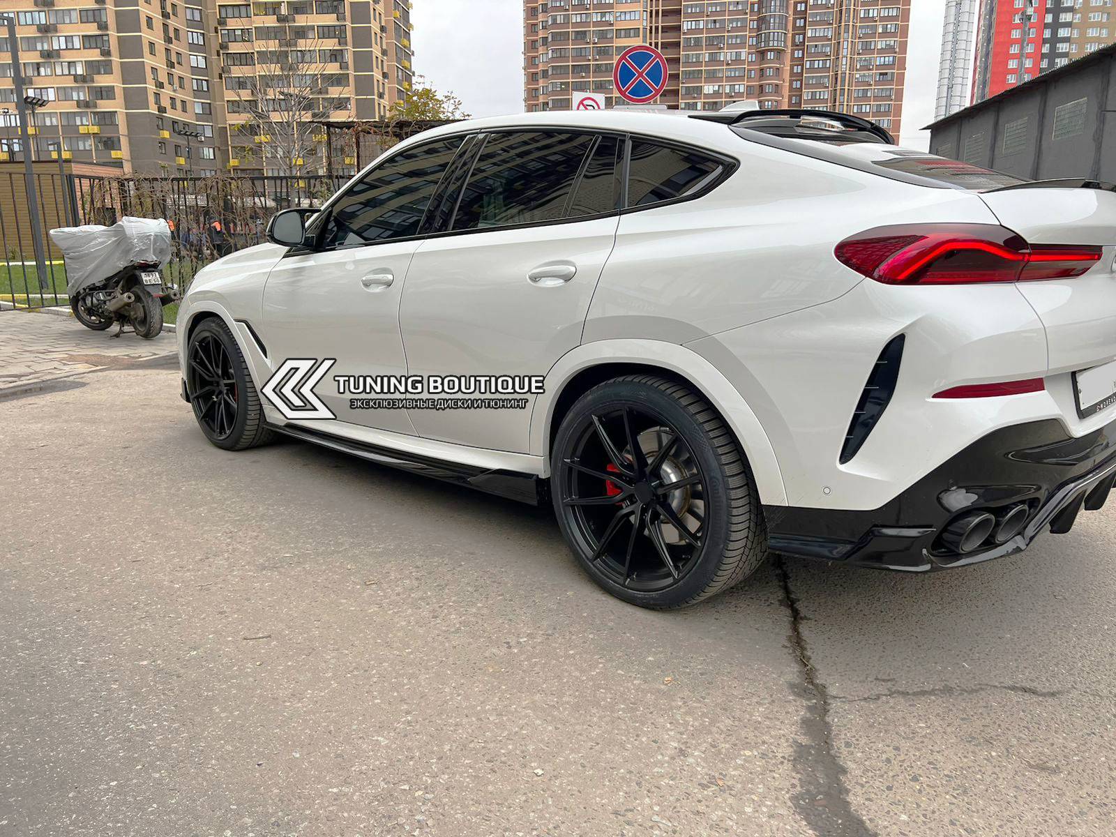 BMW X6 G06 на 22" кованых дисках нашего производства	 фото 3